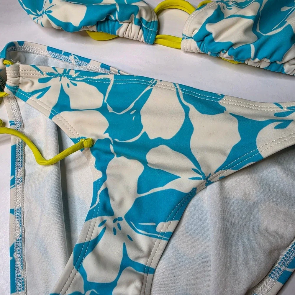 Athleta Bikini Set Medium Blue Floral Tropical Hibiscus Y2K Coastal Swim Suit - Picture 3 of 7